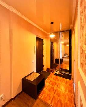 2-к квартира, вторичка, 65м2, 9/9 этаж