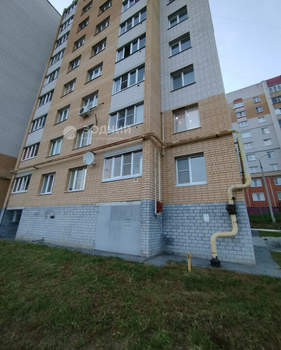 2-к квартира, вторичка, 58м2, 1/9 этаж