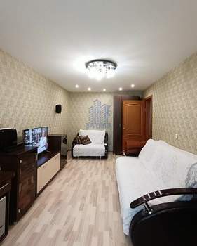 2-к квартира, вторичка, 51м2, 1/10 этаж