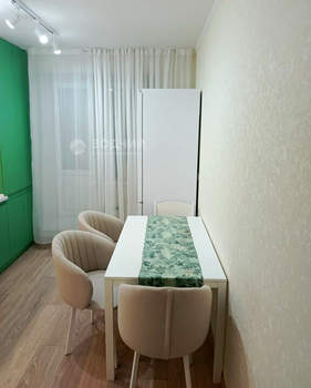 2-к квартира, вторичка, 63м2, 9/16 этаж