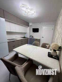 2-к квартира, вторичка, 63м2, 1/16 этаж