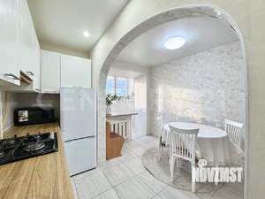 2-к квартира, вторичка, 63м2, 10/10 этаж