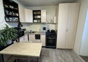 1-к квартира, вторичка, 42м2, 9/9 этаж