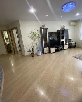 3-к квартира, вторичка, 72м2, 2/5 этаж