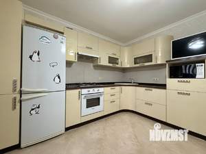 3-к квартира, вторичка, 84м2, 8/10 этаж