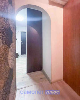 3-к квартира, вторичка, 70м2, 1/9 этаж