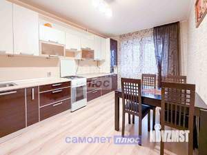 2-к квартира, вторичка, 68м2, 1/10 этаж