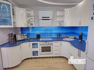 2-к квартира, вторичка, 61м2, 9/17 этаж