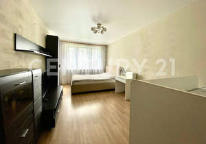 2-к квартира, вторичка, 63м2, 1/10 этаж
