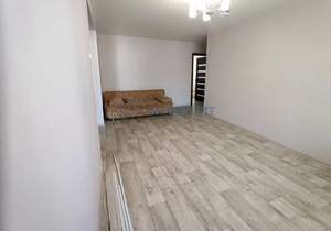 3-к квартира, вторичка, 58м2, 3/5 этаж