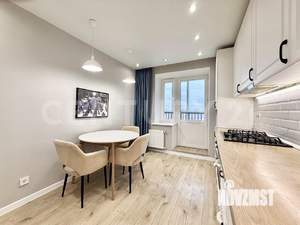 2-к квартира, вторичка, 68м2, 8/9 этаж