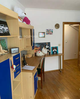 4-к квартира, вторичка, 110м2, 4/9 этаж