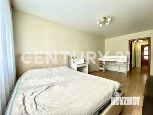 2-к квартира, вторичка, 63м2, 1/10 этаж