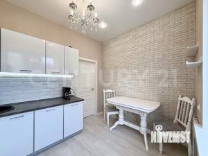 2-к квартира, вторичка, 70м2, 2/4 этаж