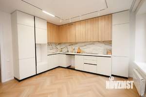 4-к квартира, вторичка, 131м2, 3/9 этаж