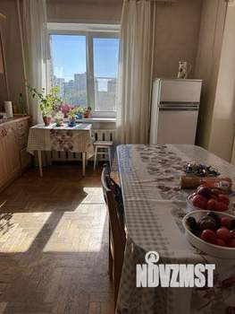 3-к квартира, вторичка, 103м2, 3/9 этаж